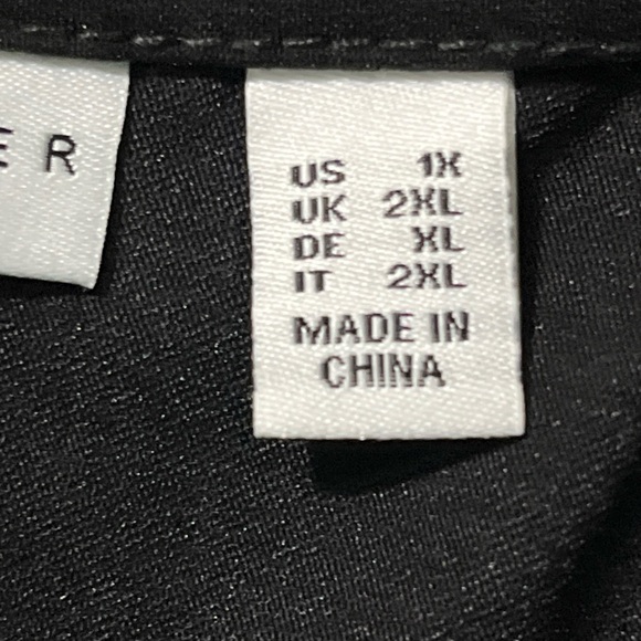 Susan Graver Women’s 1X Uptown Stretch Button Front Peplum Jacket Black - Picture 9 of 12